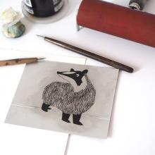 vue d'atelier avec les outils pour la gravure