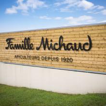 Vue de l’entrée de l’entreprise Famille Michaud Apiculteurs