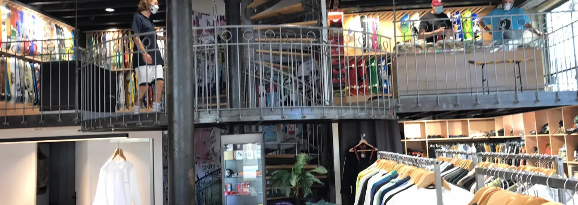 Boutique de prêt à porter Empire