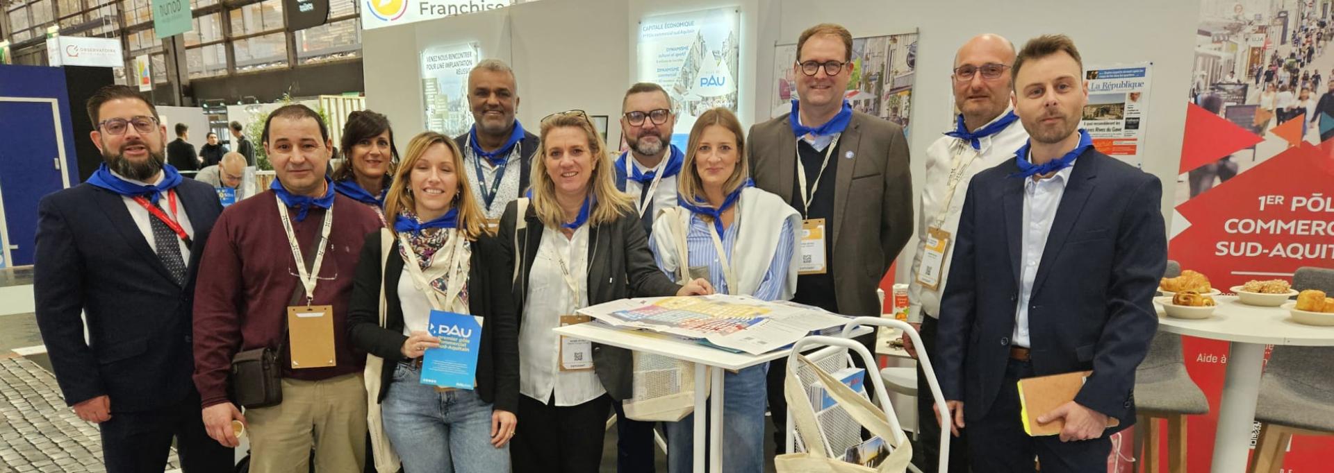 Photo de groupe lors du salon de la Franchise 