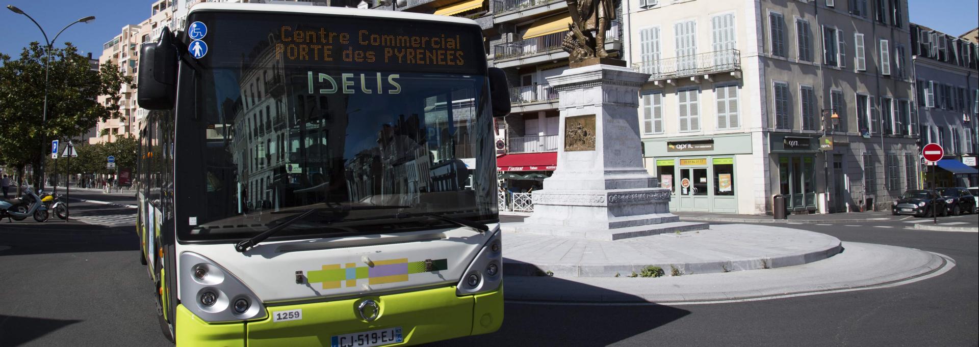 Un bus en centre de Pau