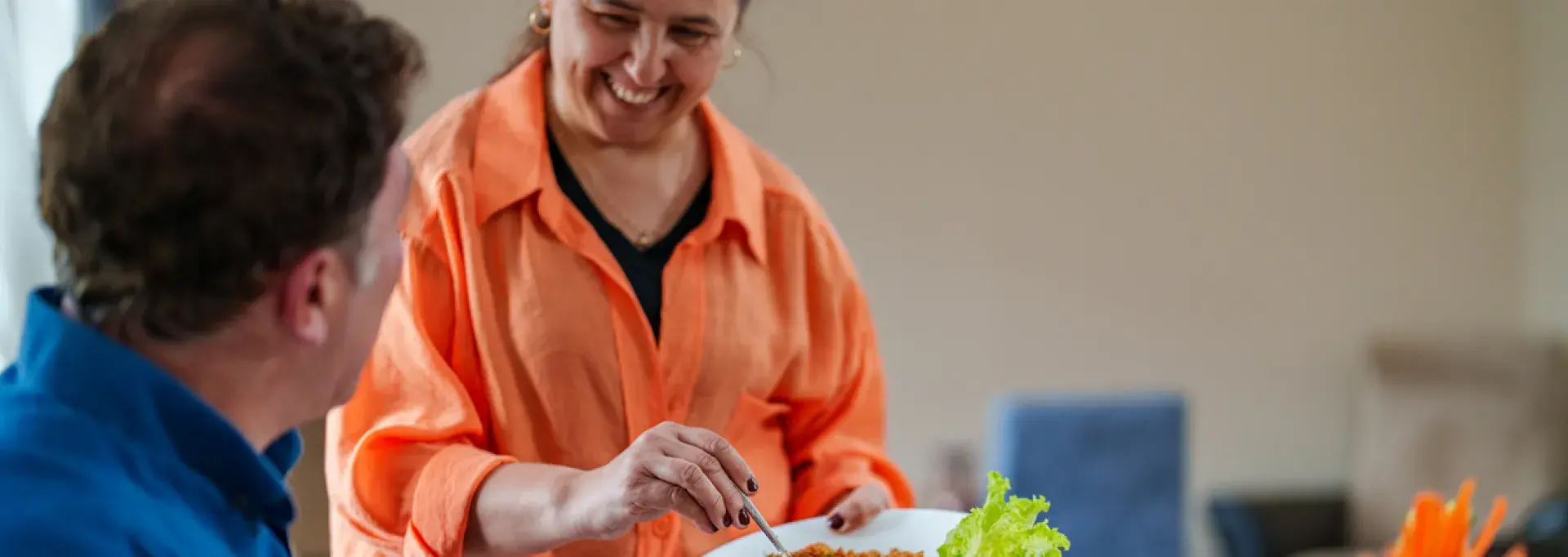 Le portage de repas à domicile favorise le lien social