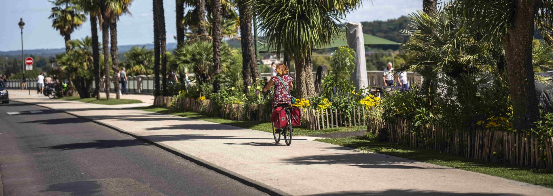 Boulevard des Pyrénées : déplacement