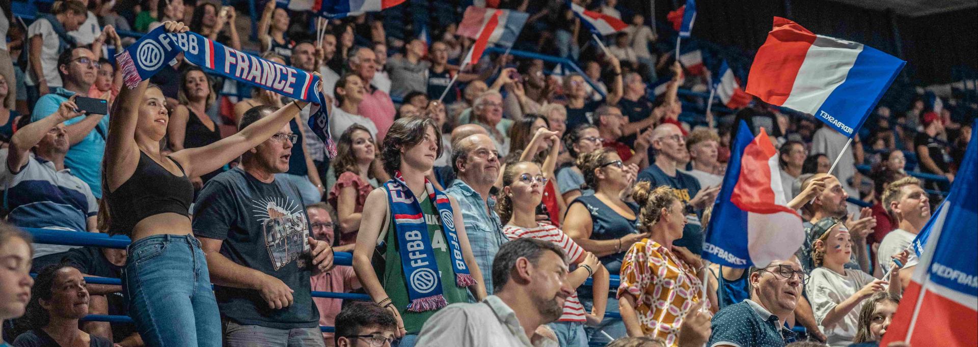 L'équipe de France de basket à Pau