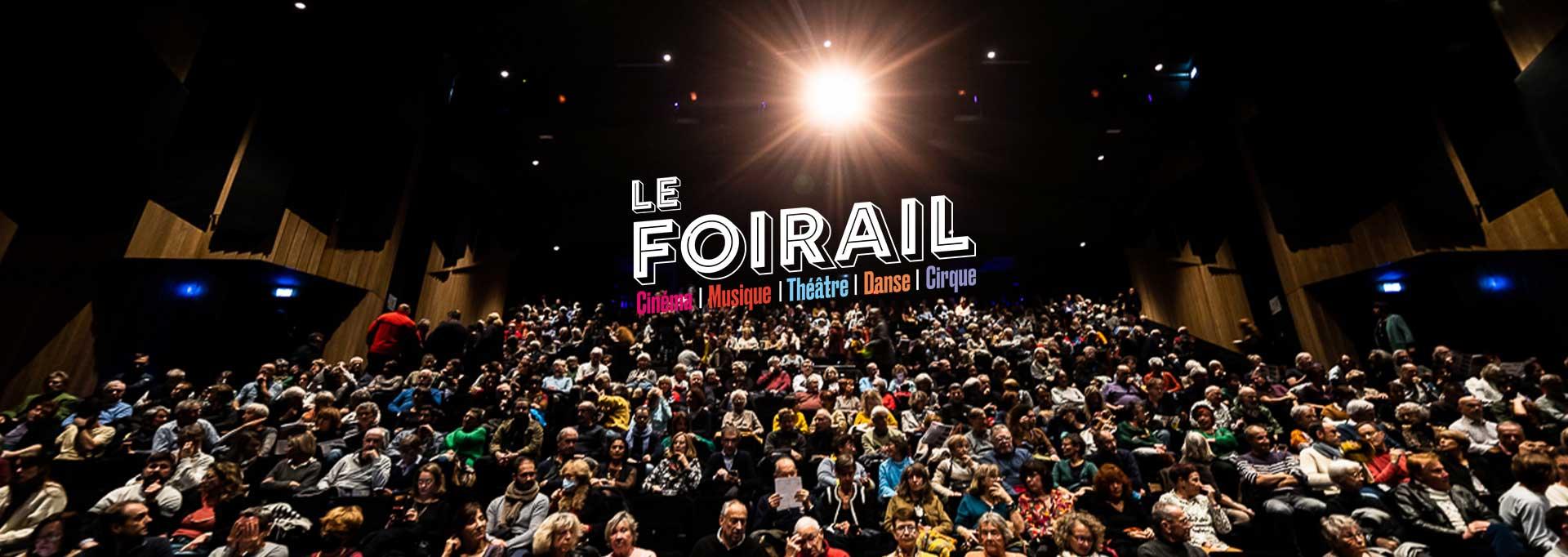 La salle du Foirail avec du public