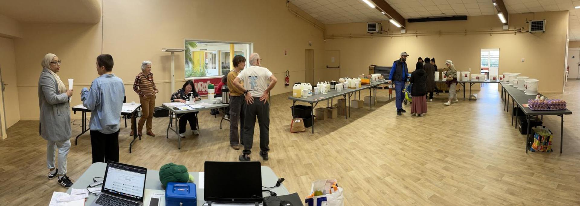 Temps d'épicerie mensuelle de produits bio, circuits-courts et sans emballages