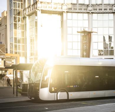 Le fébus qui passe place d'Espagne