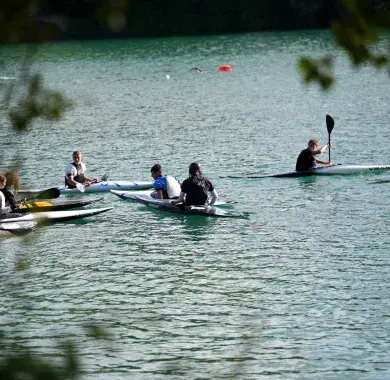 Promenade en canoë sur le lac d'Aressy
