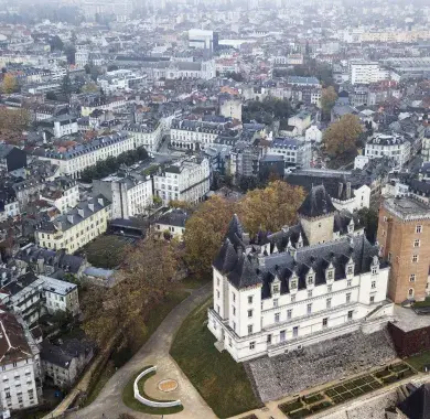 Pau, capitale humaine