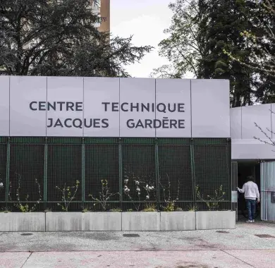Centre technique Jacques Garderes à Pau