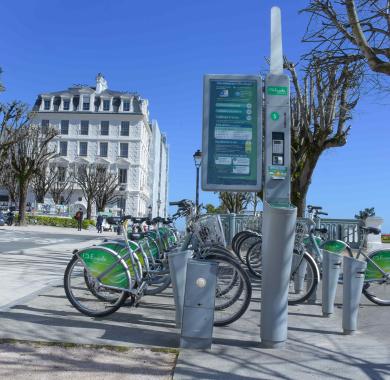 Place Royale : station Idecycle 