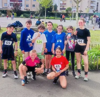 se retrouver entre copains