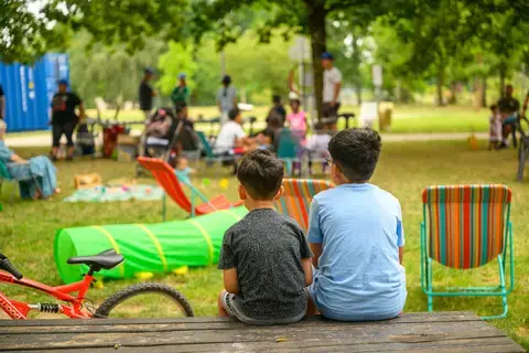 Pau's détente au parc Lawrance