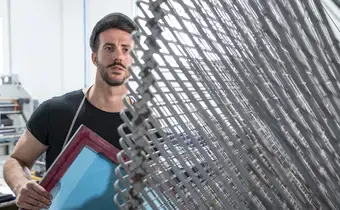 Devenez infographiste / opérateur sérigraphie en alternance