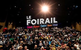 La salle du Foirail avec du public
