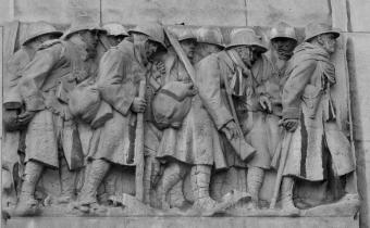 Détail monument aux morts 