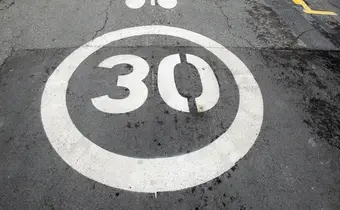 Marquage au sol de la Zone 30