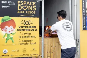 Un espace de don est dédié aux associations