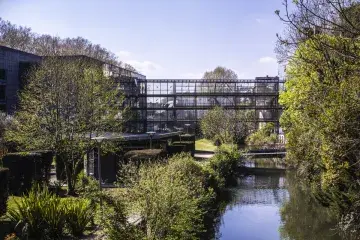 Les jardins de l'hôtel du département
