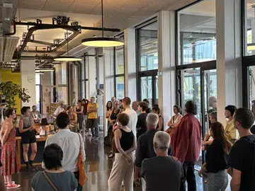 Le public au rendez-vous d'une après-midi inaugurale d'exposition