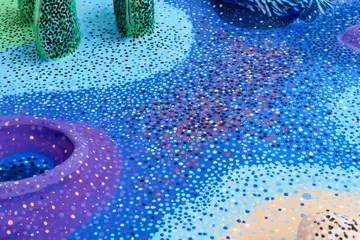 Maquette d'un jardin d'eau salée réalisée avec des gommettes de couleurs par Lili Gayman et Baptiste Viala.
