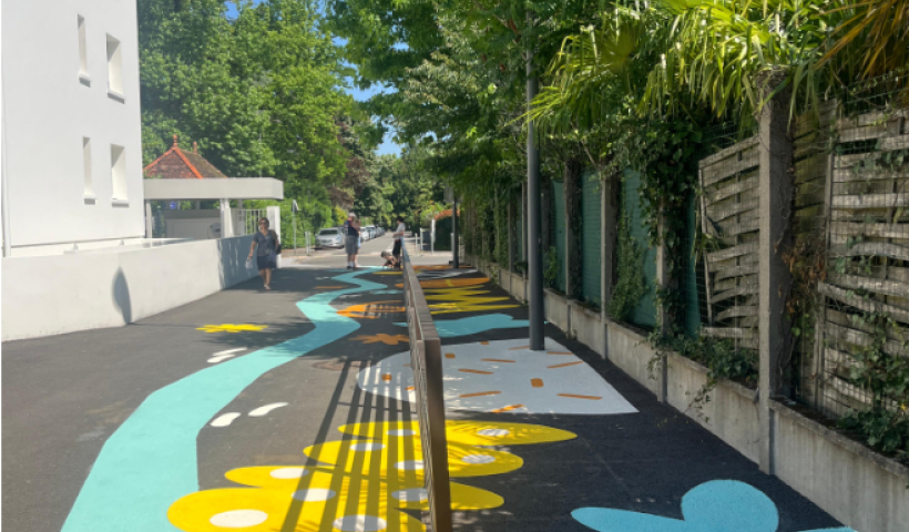 Une rue apaisée et colorée pour les élèves de l’école Les Lauriers